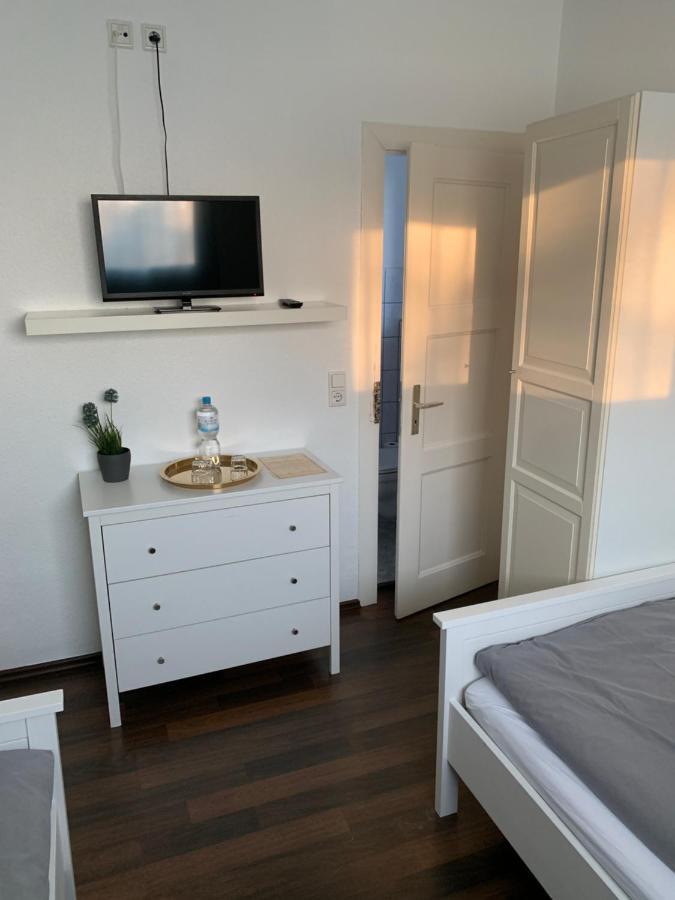 Zum Armen Mann Bed & Breakfast Düsseldorf Dış mekan fotoğraf