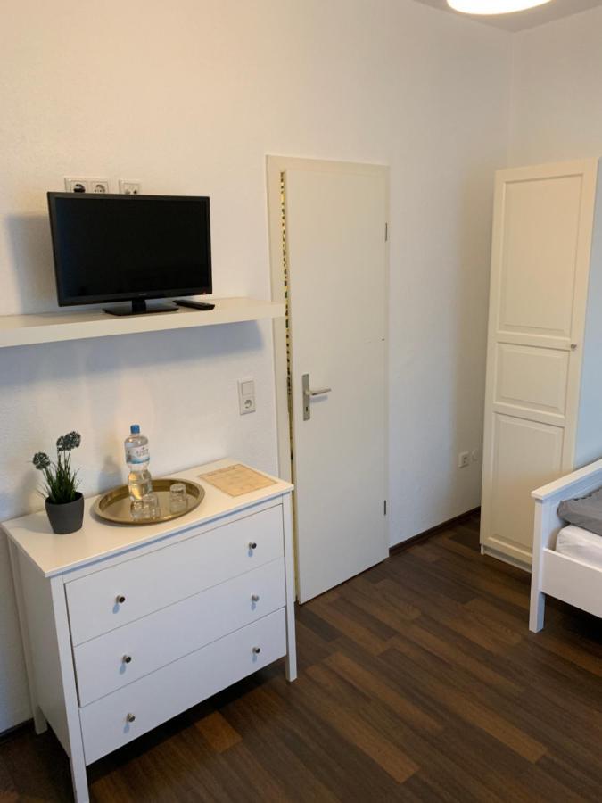 Zum Armen Mann Bed & Breakfast Düsseldorf Dış mekan fotoğraf