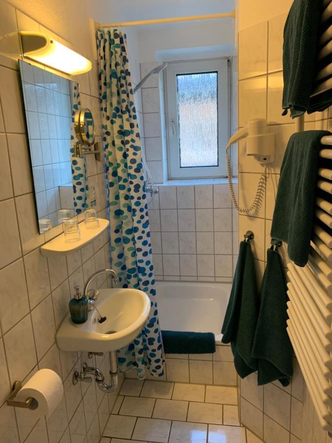 Zum Armen Mann Bed & Breakfast Düsseldorf Dış mekan fotoğraf