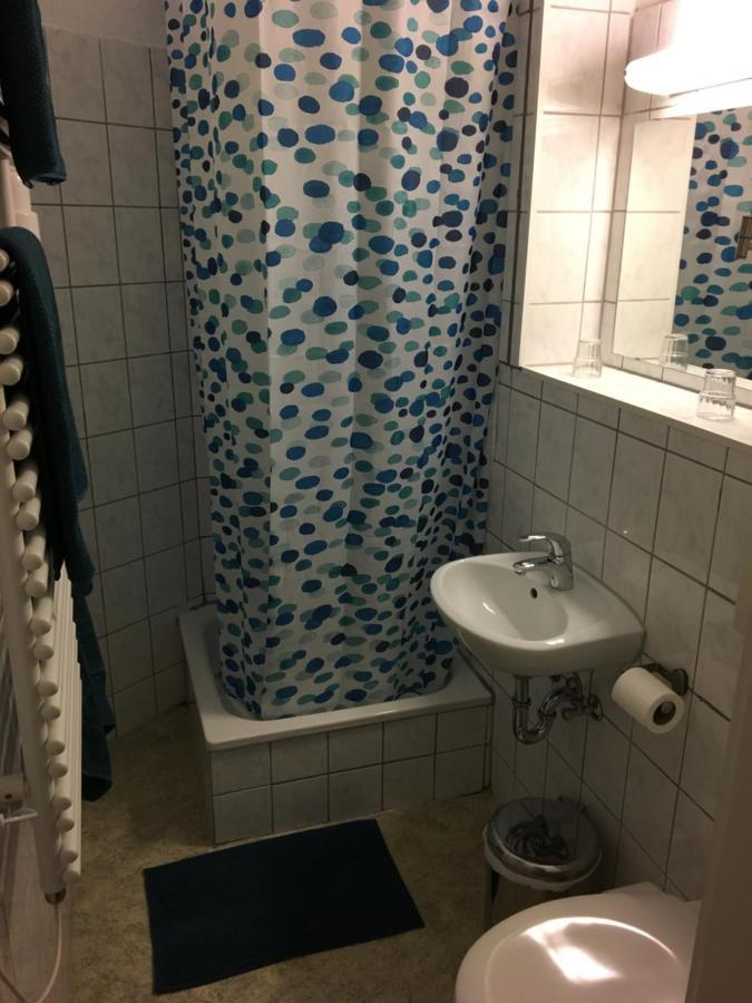 Zum Armen Mann Bed & Breakfast Düsseldorf Dış mekan fotoğraf