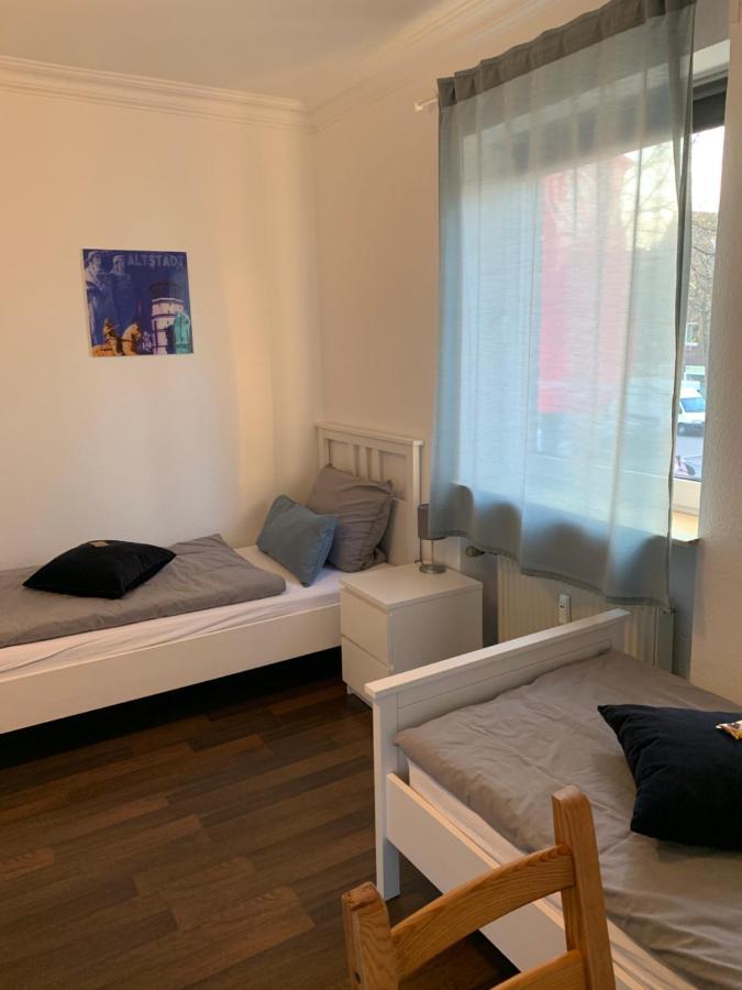 Zum Armen Mann Bed & Breakfast Düsseldorf Dış mekan fotoğraf