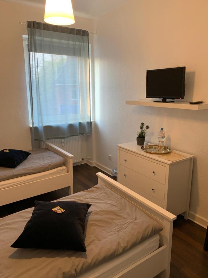 Zum Armen Mann Bed & Breakfast Düsseldorf Dış mekan fotoğraf