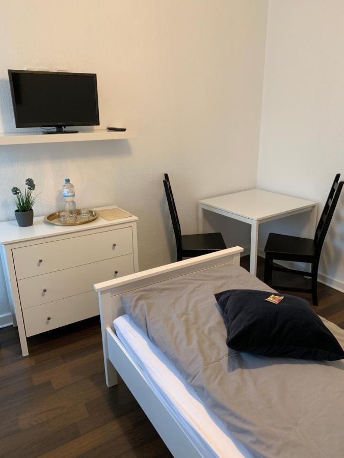Zum Armen Mann Bed & Breakfast Düsseldorf Dış mekan fotoğraf