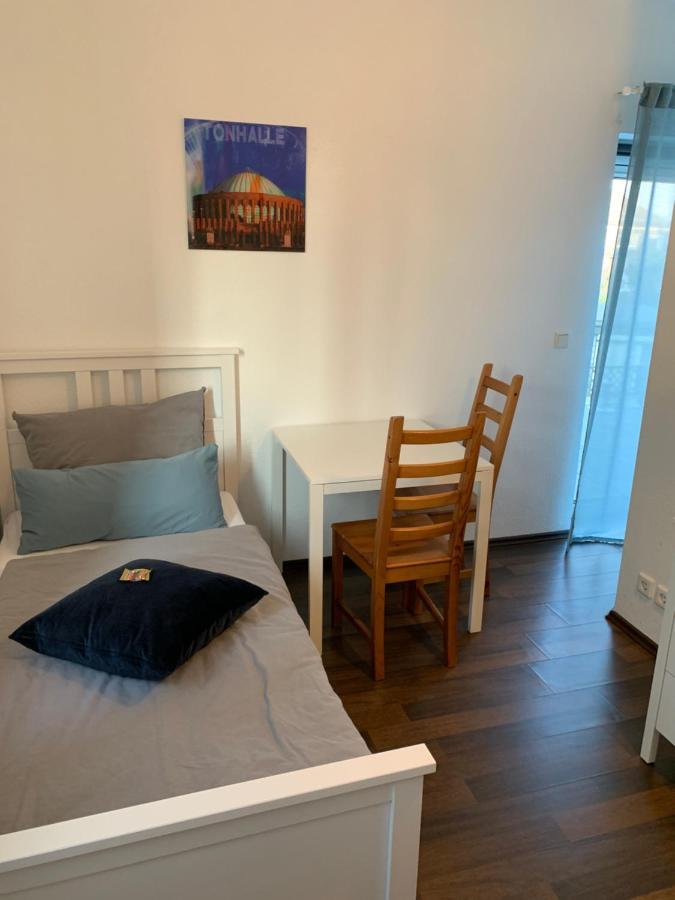Zum Armen Mann Bed & Breakfast Düsseldorf Dış mekan fotoğraf