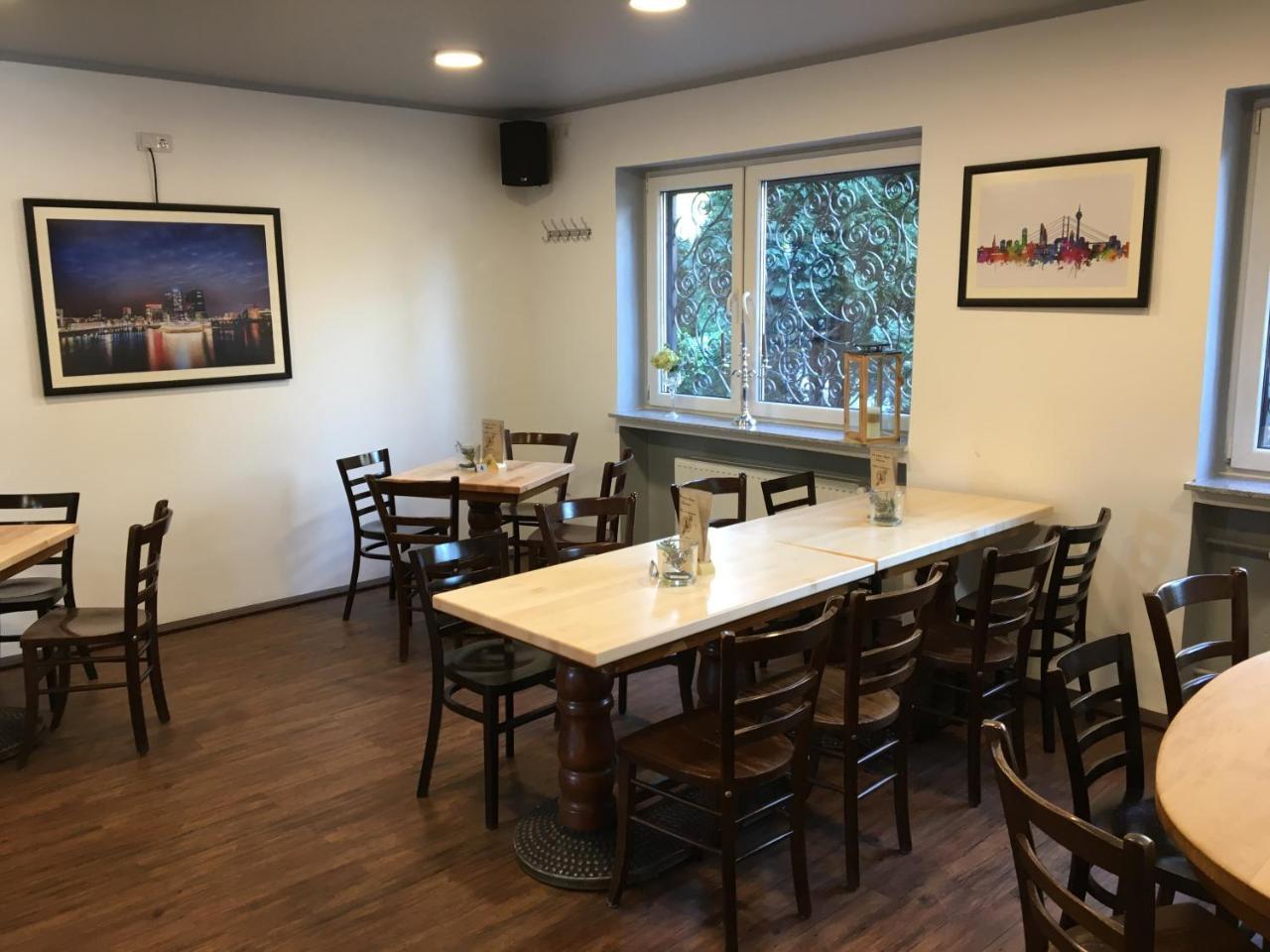 Zum Armen Mann Bed & Breakfast Düsseldorf Dış mekan fotoğraf
