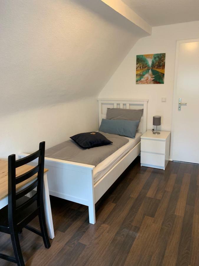 Zum Armen Mann Bed & Breakfast Düsseldorf Dış mekan fotoğraf
