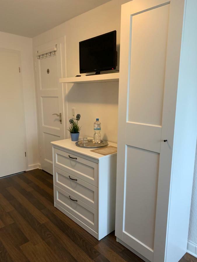 Zum Armen Mann Bed & Breakfast Düsseldorf Dış mekan fotoğraf
